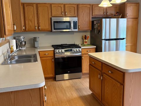 Tiny photo for 362 Woodhill Drive, Carol Stream, IL 60188 (MLS # 12616305)