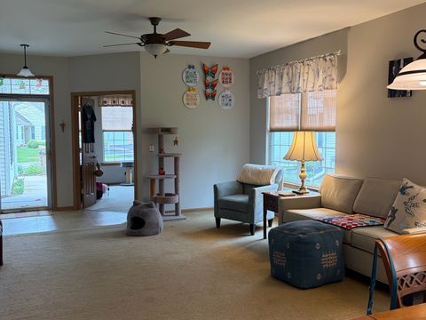 Tiny photo for 362 Woodhill Drive, Carol Stream, IL 60188 (MLS # 12616305)