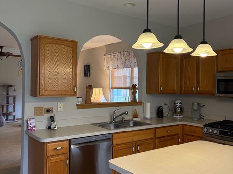 Tiny photo for 362 Woodhill Drive, Carol Stream, IL 60188 (MLS # 12616305)