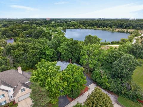 Tiny photo for 570 N Ellsworth Avenue, Addison, IL 60101 (MLS # 12686349)