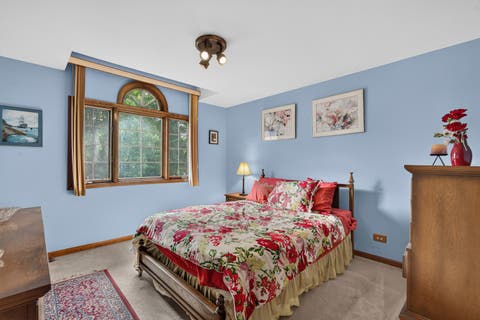 Tiny photo for 570 N Ellsworth Avenue, Addison, IL 60101 (MLS # 12686349)