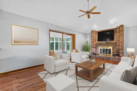 Tiny photo for 570 N Ellsworth Avenue, Addison, IL 60101 (MLS # 12686349)