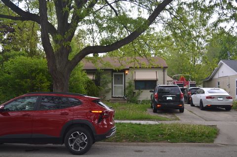 Photo of 1006 Pearson Drive, Joliet, IL 60435 (MLS # 12633078)
