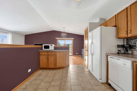 Tiny photo for 5303 W 109th Street #5303, Oak Lawn, IL 60453 (MLS # 12527117)