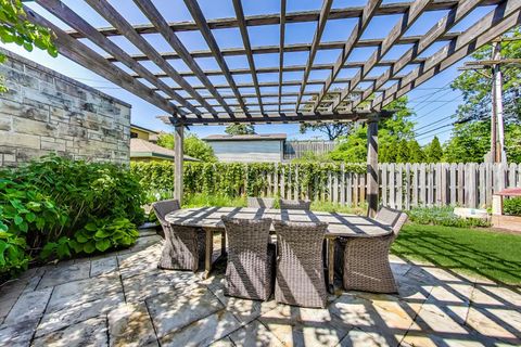 Tiny photo for 1501 Franklin Avenue, River Forest, IL 60305 (MLS # 12616602)