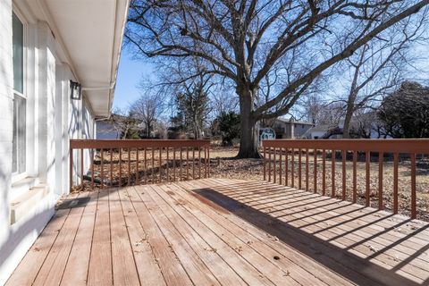 Tiny photo for 3009 E Oakland Avenue, Bloomington, IL 61704 (MLS # 12548306)