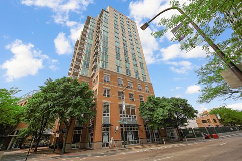1640 Maple Avenue 1105 Evanston IL 60201