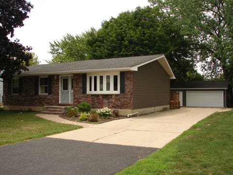 Tiny photo for 514 Garnett Avenue, Winthrop Harbor, IL 60096 (MLS # 12710696)