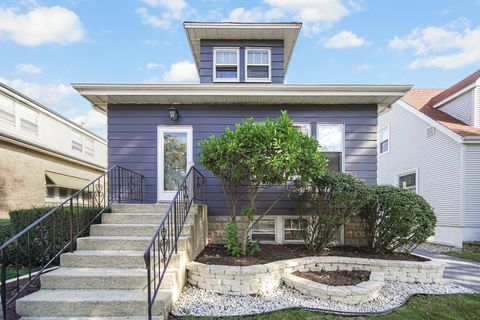 Tiny photo for 3921 Sunnyside Avenue, Brookfield, IL 60513 (MLS # 12505825)