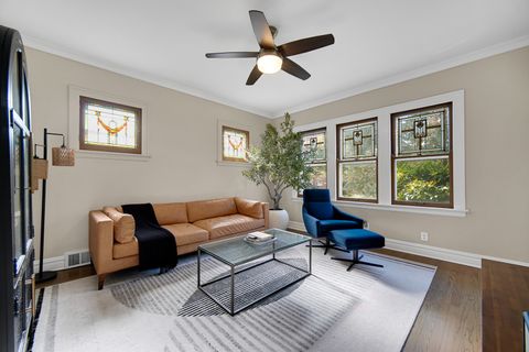 Tiny photo for 3921 Sunnyside Avenue, Brookfield, IL 60513 (MLS # 12505825)