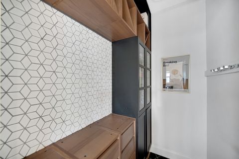 Tiny photo for 3921 Sunnyside Avenue, Brookfield, IL 60513 (MLS # 12505825)