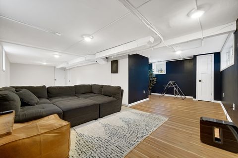 Tiny photo for 3921 Sunnyside Avenue, Brookfield, IL 60513 (MLS # 12505825)