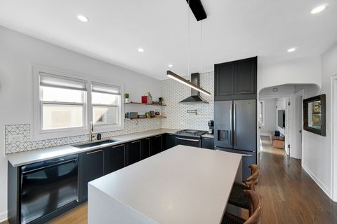 Tiny photo for 3921 Sunnyside Avenue, Brookfield, IL 60513 (MLS # 12505825)