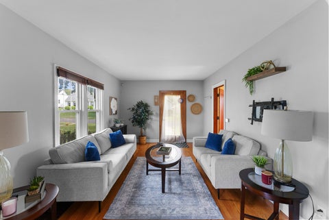 Tiny photo for 3106 Davenport Avenue, Davenport, IA 52803 (MLS # 12768885)