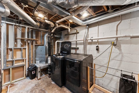 Tiny photo for 3106 Davenport Avenue, Davenport, IA 52803 (MLS # 12768885)