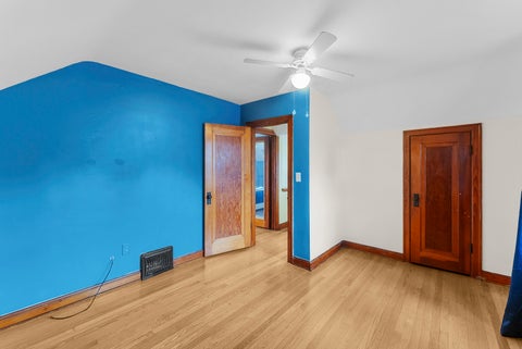 Tiny photo for 3106 Davenport Avenue, Davenport, IA 52803 (MLS # 12768885)