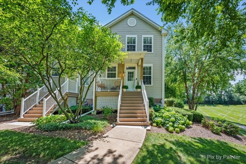 Photo of 512 Littleton Avenue, Elgin, IL 60120 (MLS # 12721490)