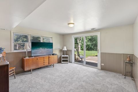 Tiny photo for 540 Jamison Lane, Hoffman Estates, IL 60169 (MLS # 12450388)
