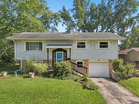 Tiny photo for 540 Jamison Lane, Hoffman Estates, IL 60169 (MLS # 12450388)