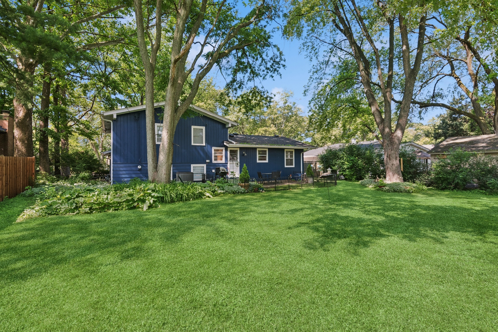 22W438 Birchwood Drive