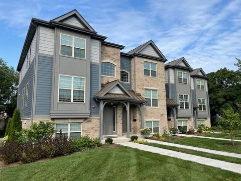 664 Elm Street Deerfield IL 60015