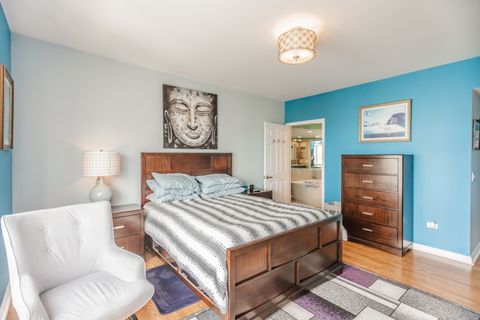 Tiny photo for 5555 N Cumberland Avenue #901, Chicago, IL 60656 (MLS # 12444391)