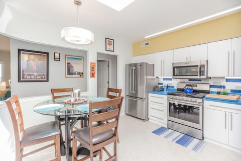 Tiny photo for 5555 N Cumberland Avenue #901, Chicago, IL 60656 (MLS # 12444391)