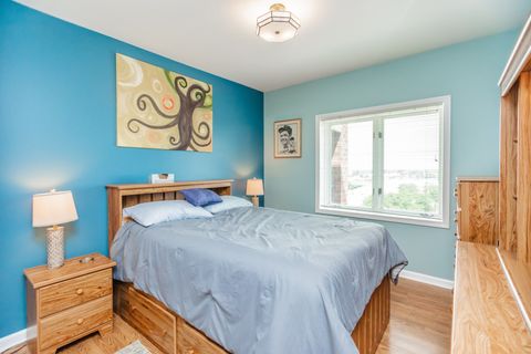 Tiny photo for 5555 N Cumberland Avenue #901, Chicago, IL 60656 (MLS # 12444391)