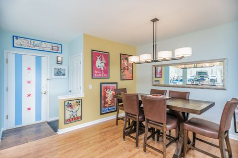 Tiny photo for 5555 N Cumberland Avenue #901, Chicago, IL 60656 (MLS # 12444391)