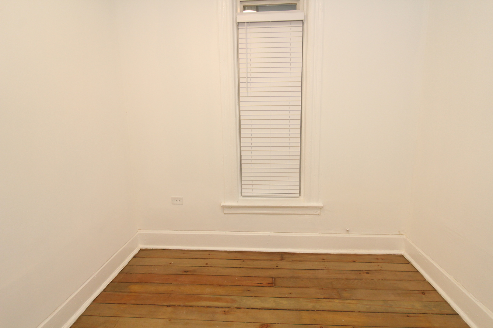 1362 N Bosworth Avenue 3A