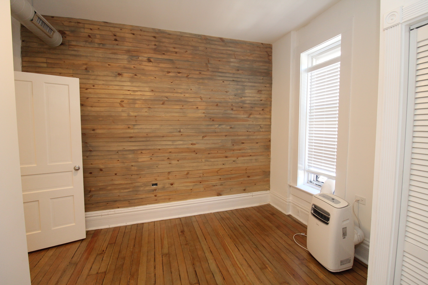 1362 N Bosworth Avenue 3A