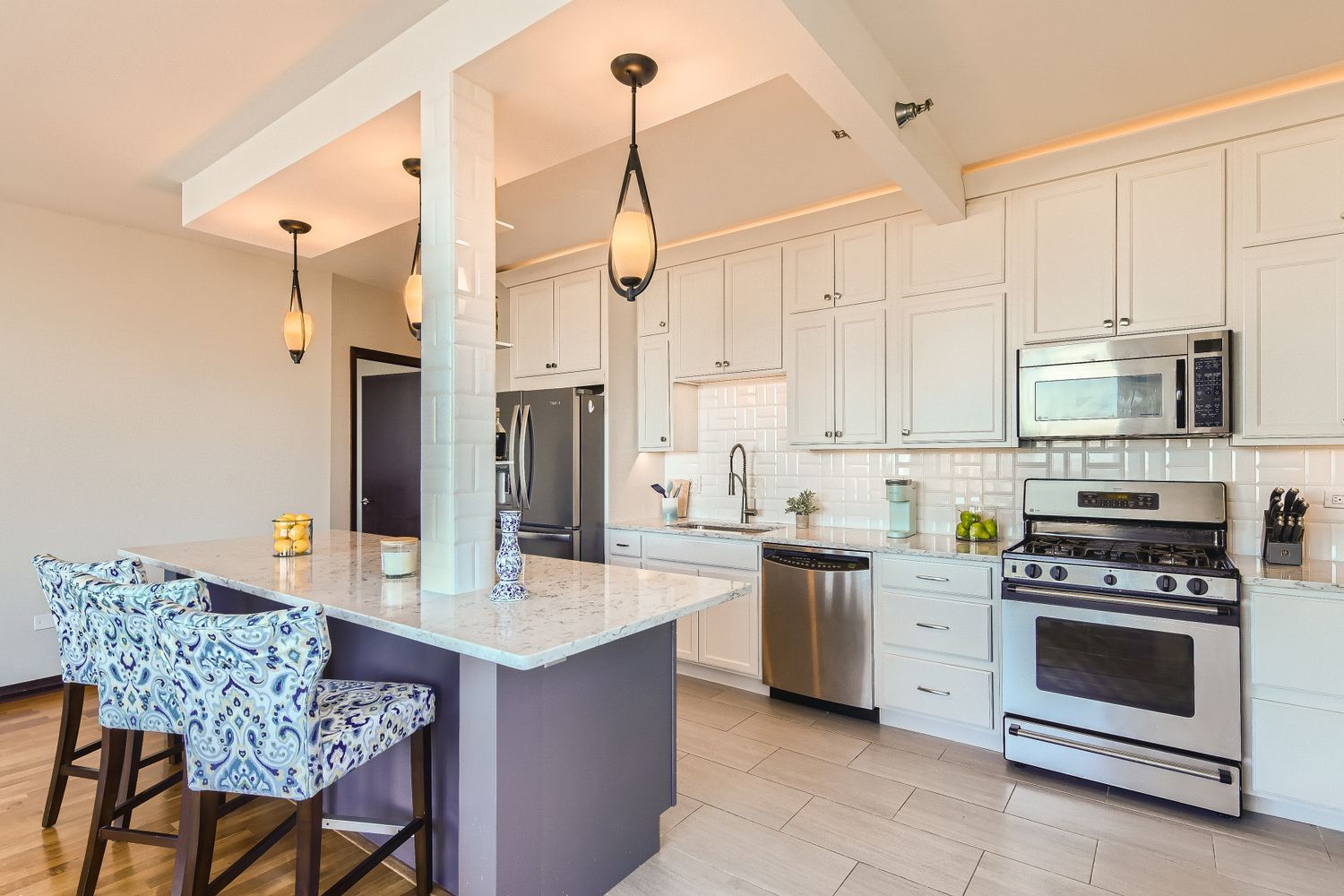 33 W Ontario Street 35ES