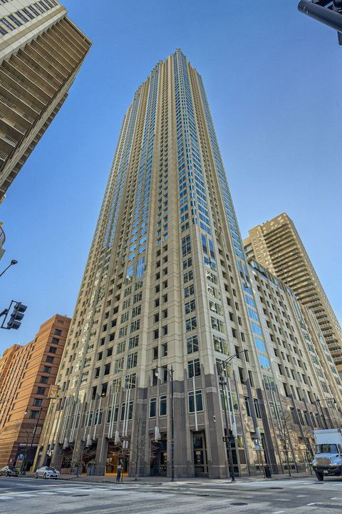 33 W Ontario Street 35ES Chicago IL 60654