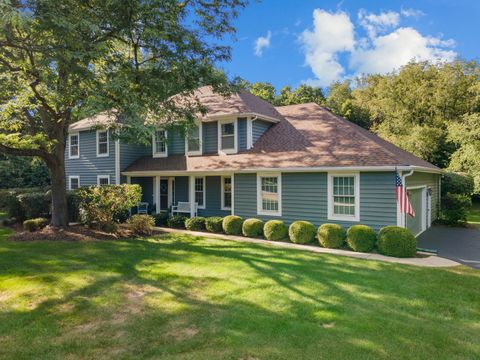 Photo of 4010 Wyndwood Drive, Crystal Lake, IL 60014 (MLS # 12457745)