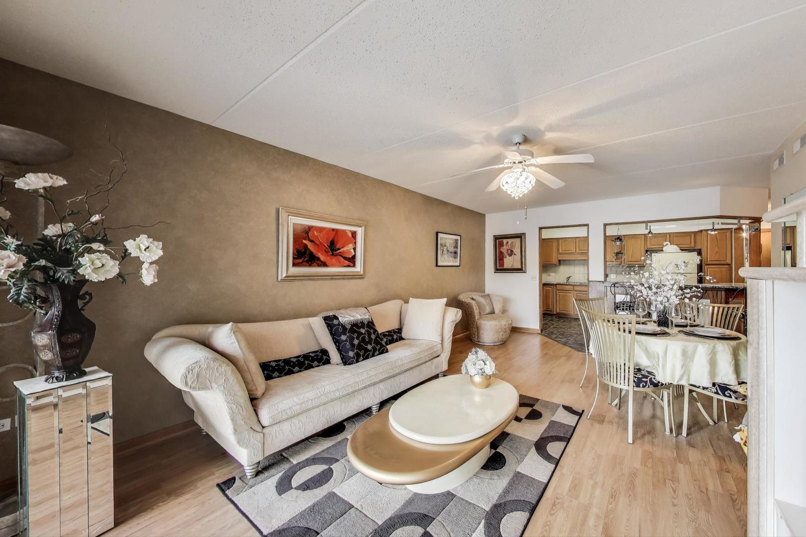 5555 N Cumberland Avenue 309