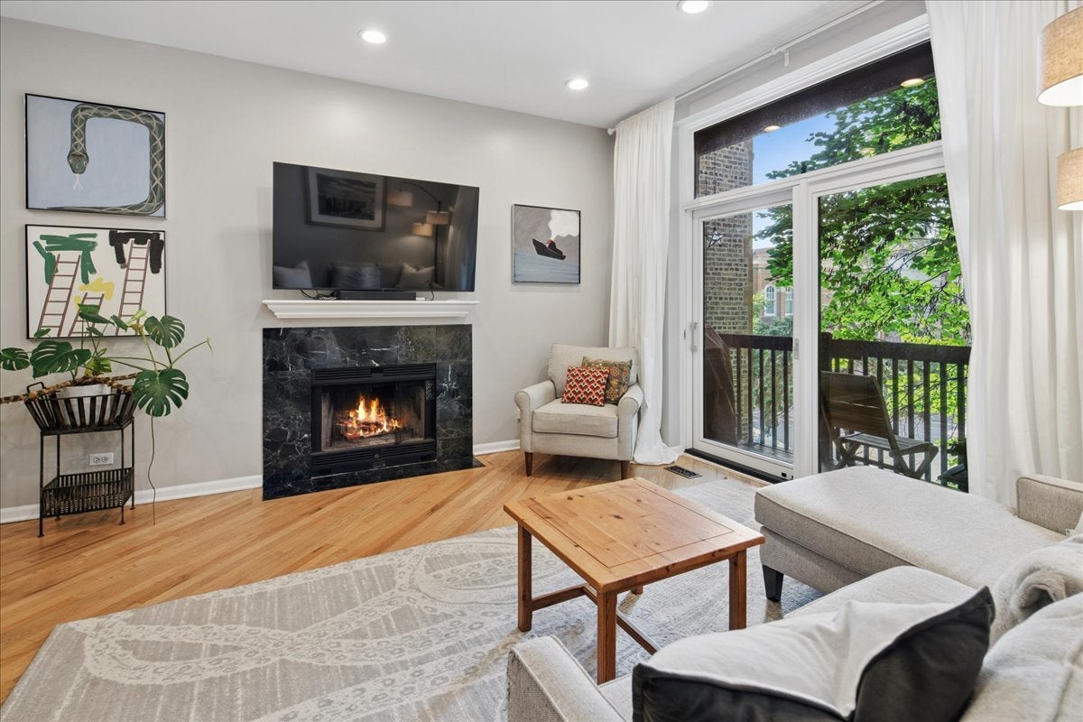 1464 W Grace Street 2F