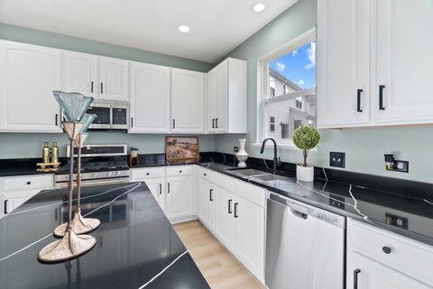 Tiny photo for 2197 Wilson Creek Circle, Aurora, IL 60503 (MLS # 12501768)