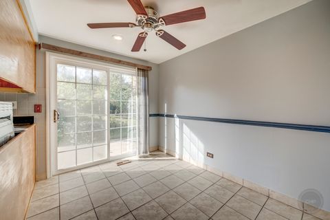 Tiny photo for 1601 Kingston Lane, Schaumburg, IL 60193 (MLS # 12534385)