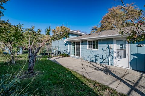 Tiny photo for 1601 Kingston Lane, Schaumburg, IL 60193 (MLS # 12534385)