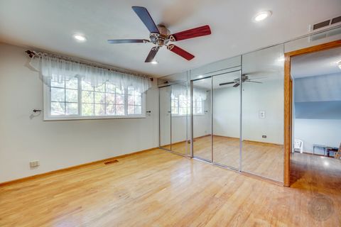 Tiny photo for 1601 Kingston Lane, Schaumburg, IL 60193 (MLS # 12534385)