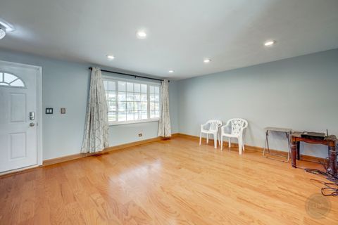 Tiny photo for 1601 Kingston Lane, Schaumburg, IL 60193 (MLS # 12534385)