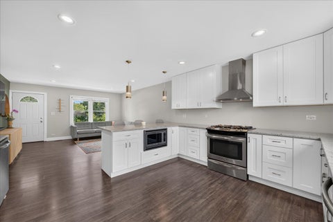 Tiny photo for 2921 EVERGLADE Avenue, Woodridge, IL 60517 (MLS # 12749128)