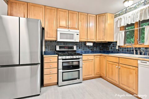 Tiny photo for 5009 Sandburg Drive, McHenry, IL 60050 (MLS # 12707576)