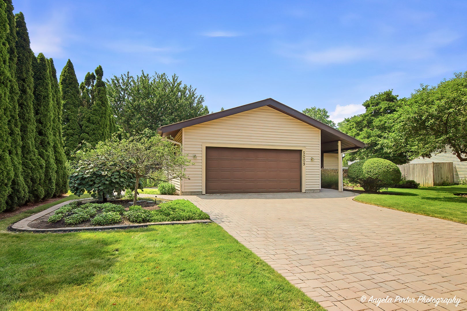 5009 Sandburg Drive