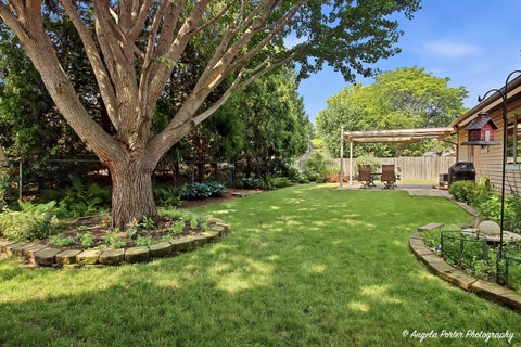 Tiny photo for 5009 Sandburg Drive, McHenry, IL 60050 (MLS # 12707576)