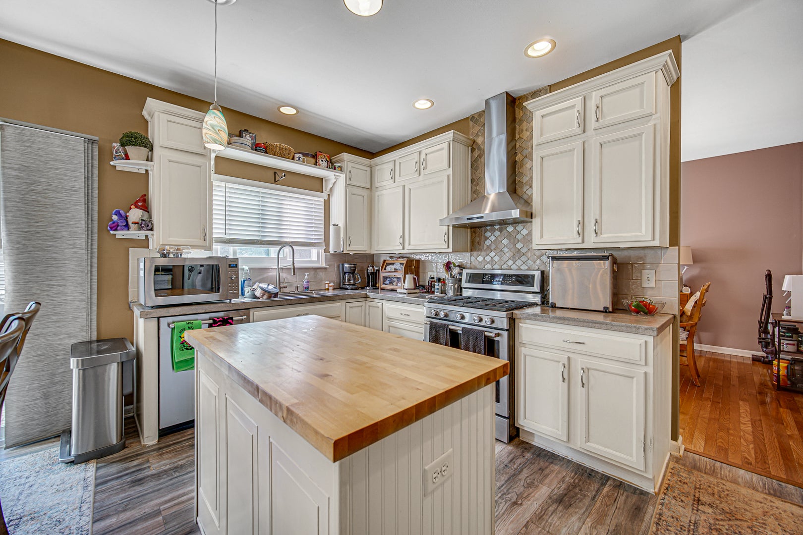 2108 Glenridge Court