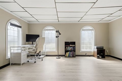 Tiny photo for 1702 W Hovey Avenue, Normal, IL 61761 (MLS # 12614074)