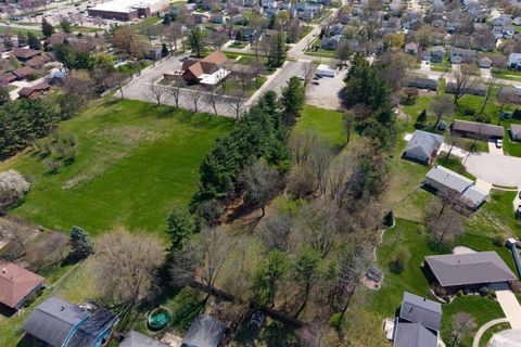 Tiny photo for 1702 W Hovey Avenue, Normal, IL 61761 (MLS # 12614074)