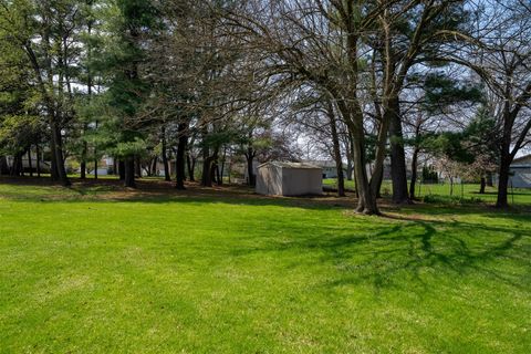Tiny photo for 1702 W Hovey Avenue, Normal, IL 61761 (MLS # 12614074)