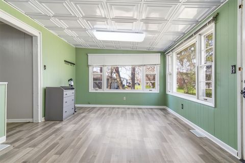 Tiny photo for 1702 W Hovey Avenue, Normal, IL 61761 (MLS # 12614074)